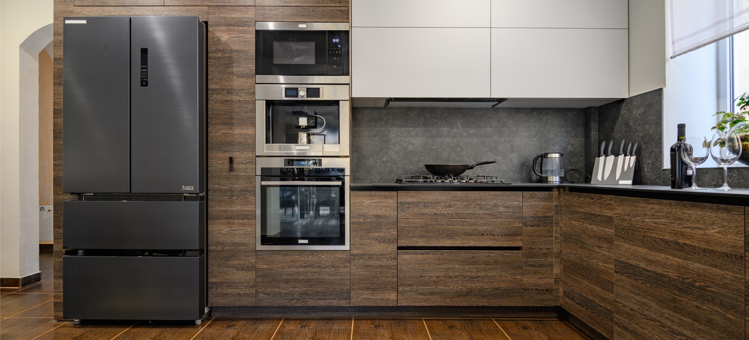 Modular kitchen with built in oven discount